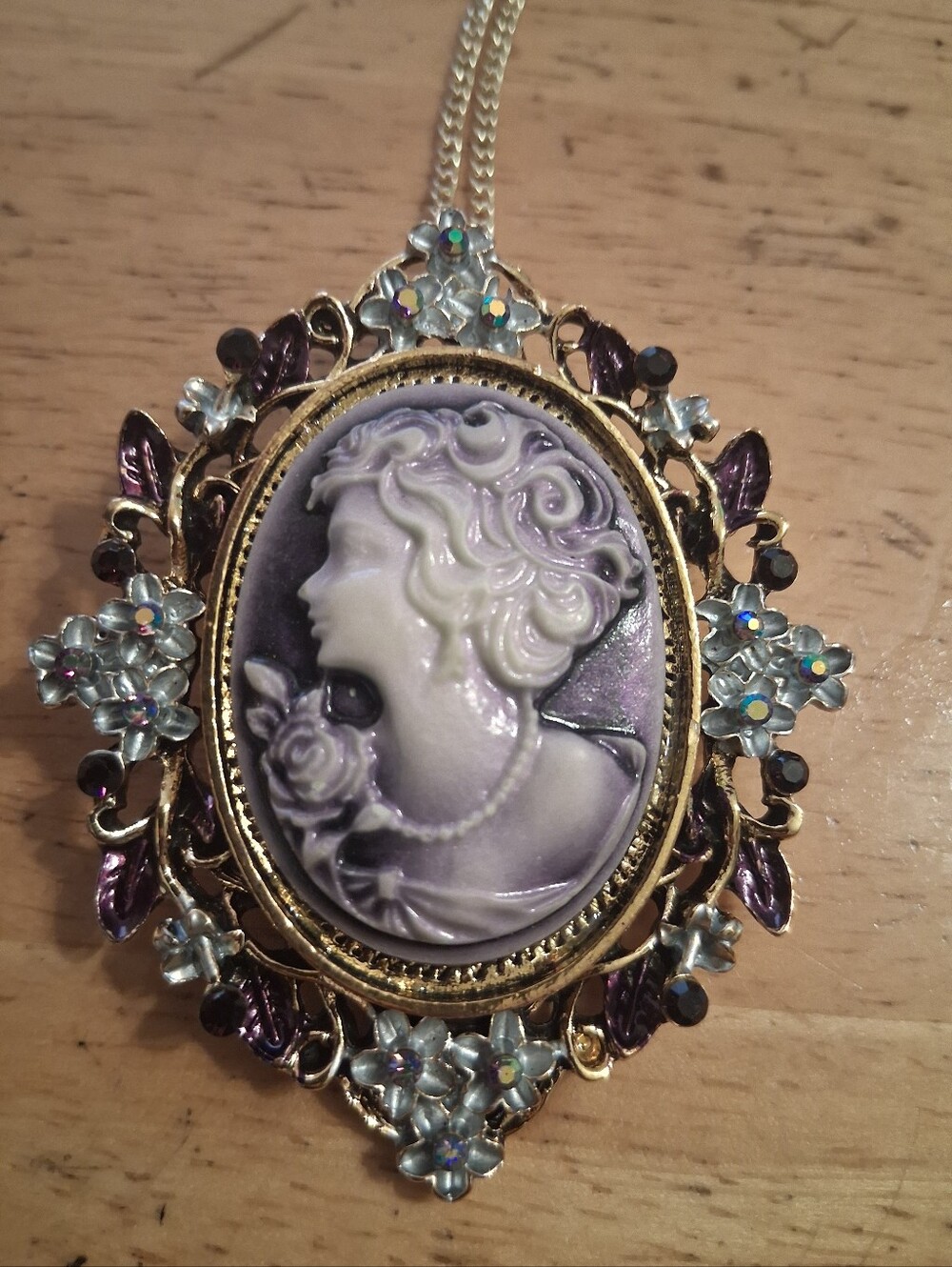 Purple Cameo Pendant Brooch Necklace Floral Rhinestone Statement Jewelry